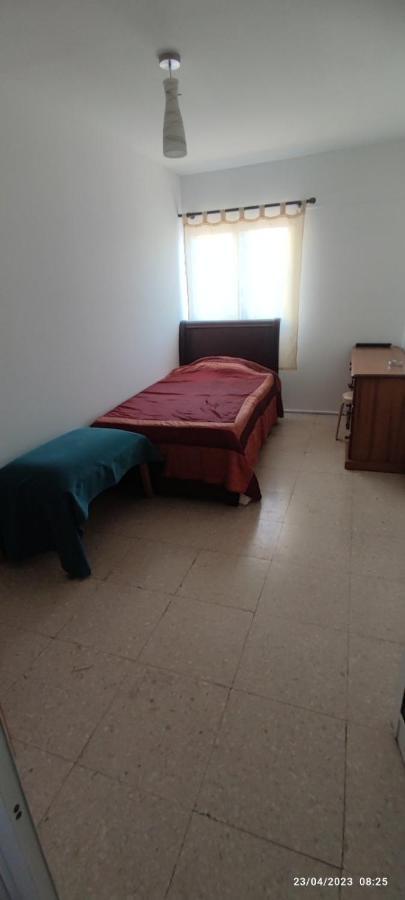 Private Bedroom Paphos Central Bagian luar foto